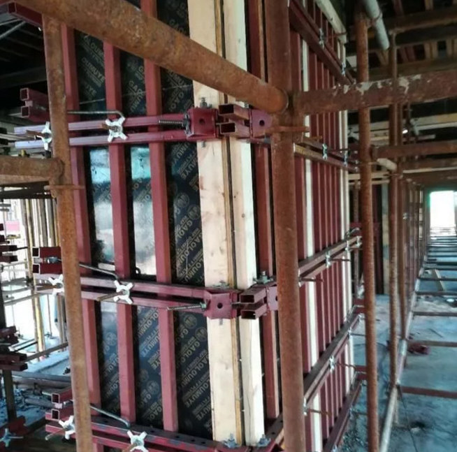 建筑木模板